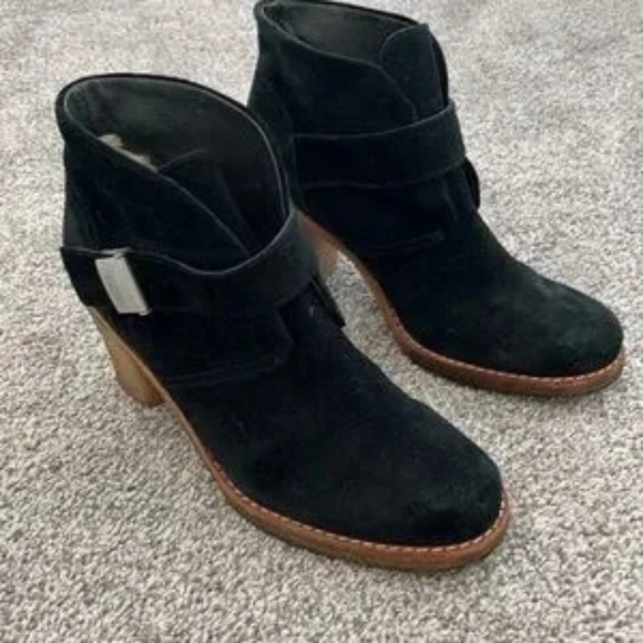 UGG Suede Brienne Boits Size 7.5 - Picture 3 of 8